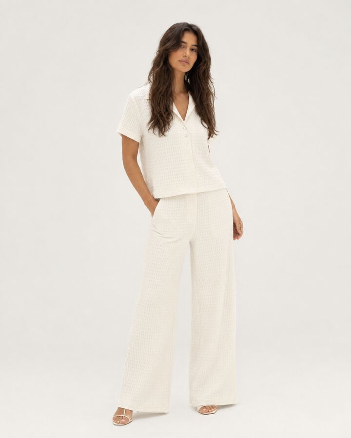 Conjunto punto crema - vista completa