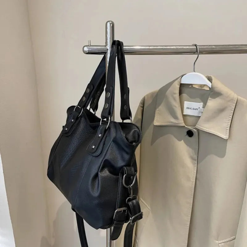 Manon | Croc-Effect Shoulder Bag