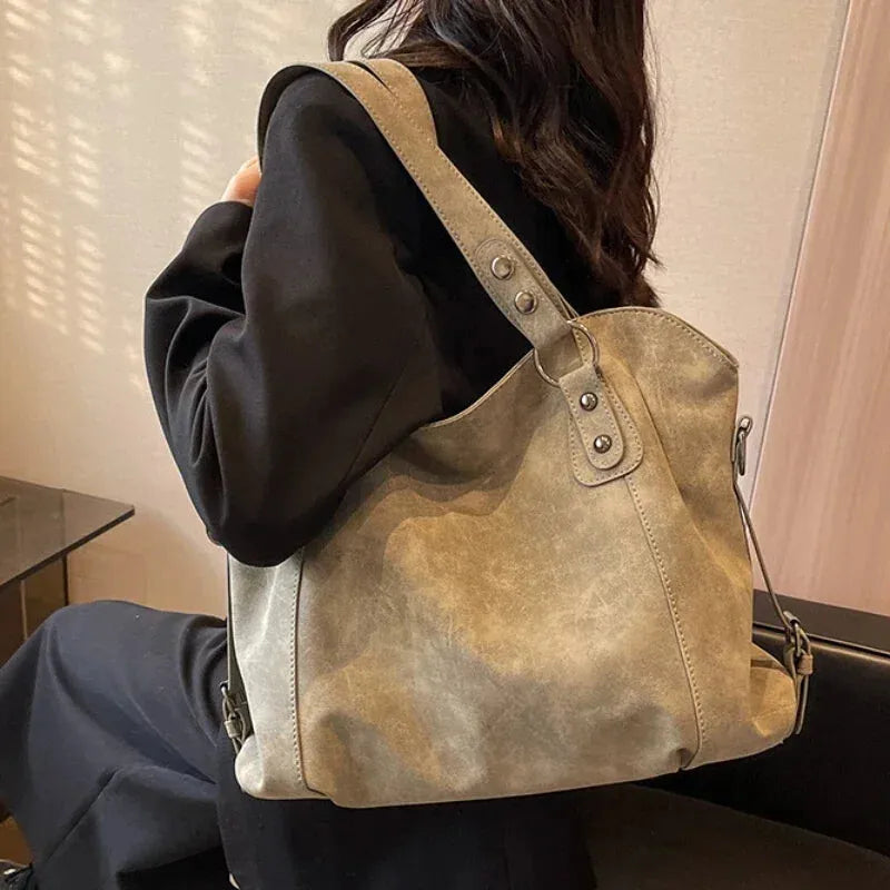 Iris | Large Retro Shoulder Bag