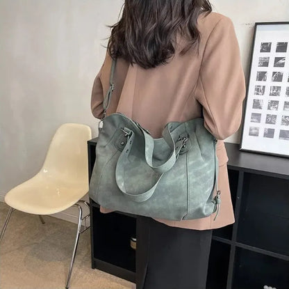 Iris | Large Retro Shoulder Bag
