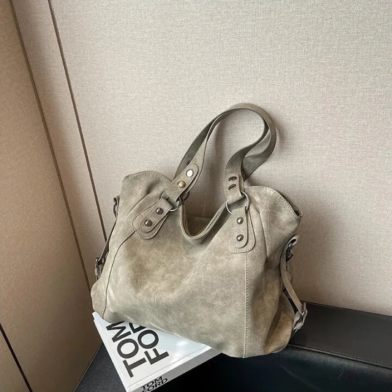 Iris | Large Retro Shoulder Bag