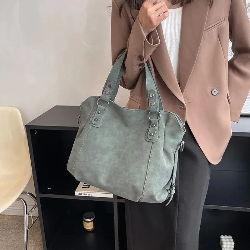 Iris | Large Retro Shoulder Bag