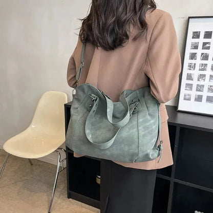 Iris | Large Retro Shoulder Bag