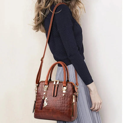 Camélia | Croc-Effect Shoulder Bag with Gold Cat Charm
