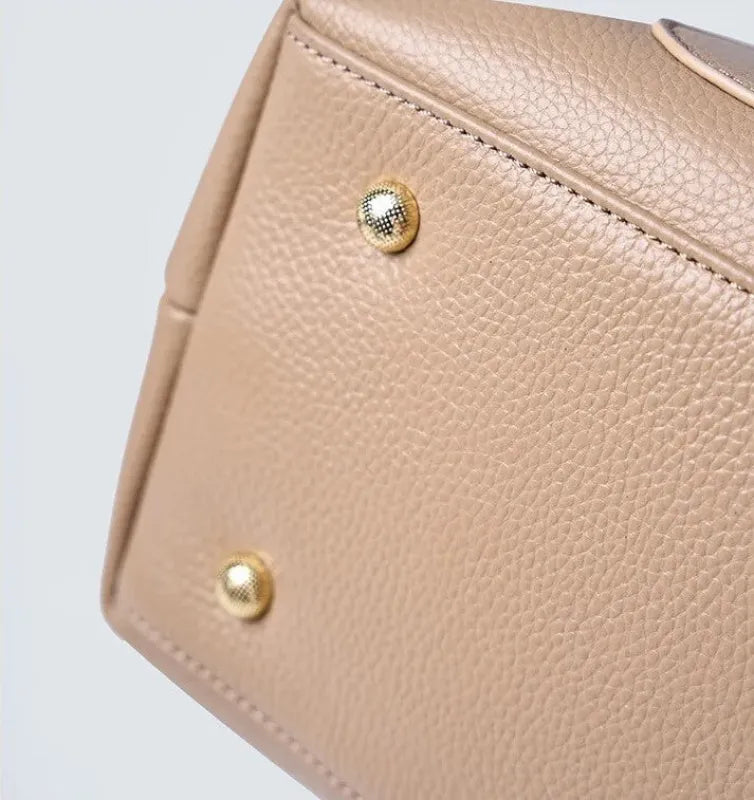 Céleste | Structured Tote with Front & Back Pockets