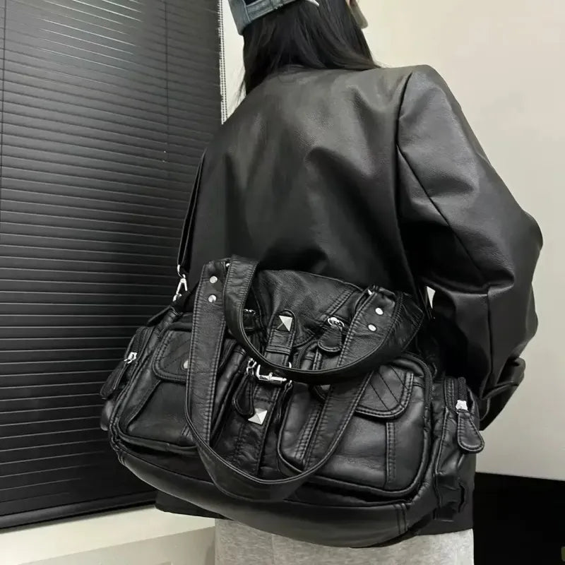 Inès | Large Retro Multi-Pocket Shoulder Bag