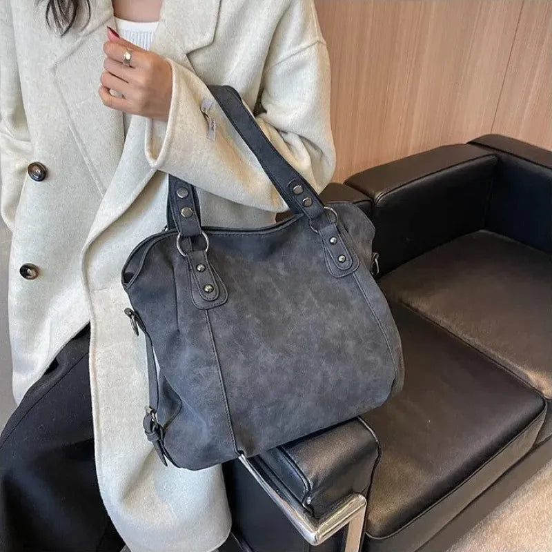 Iris | Large Retro Shoulder Bag