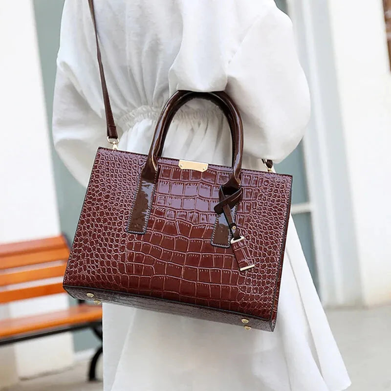 Isabelle | Croc-Effect Shoulder Bag
