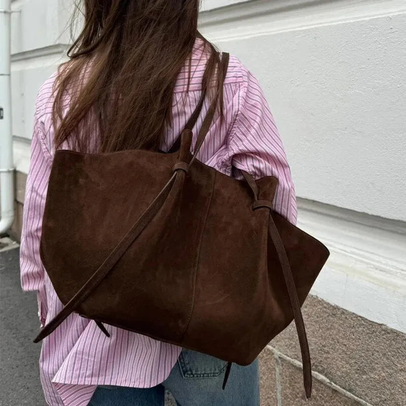 Livia | Large Structured Tote