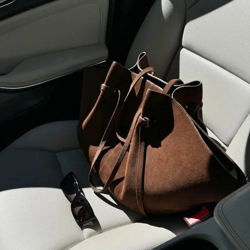Livia | Large Structured Tote