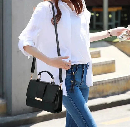 Maëlys | Small Flap Shoulder Bag with Gold Finish