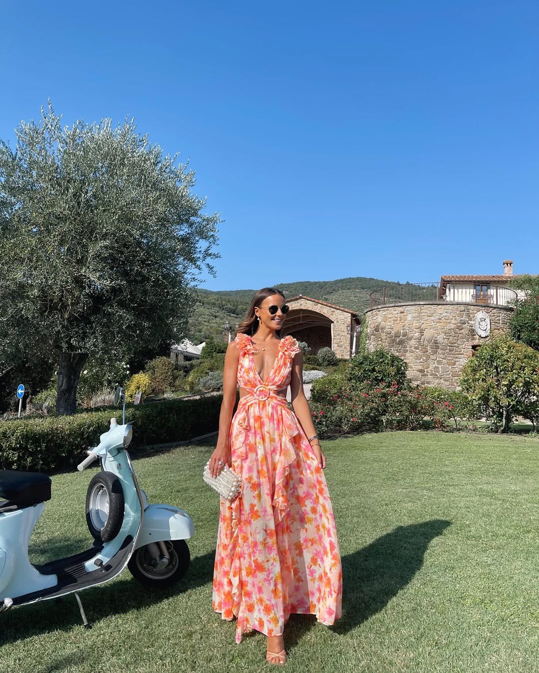 Palmora Society - Maeve | Vestido Maxi Floral con Cut-Out - foto 3