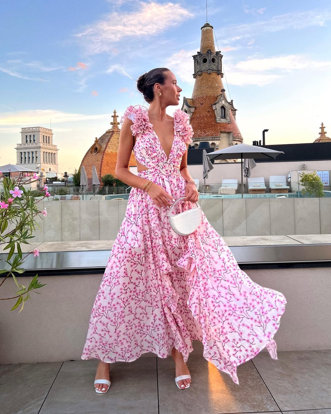 Palmora Society - Maeve | Vestido Maxi Floral con Cut-Out - foto 7