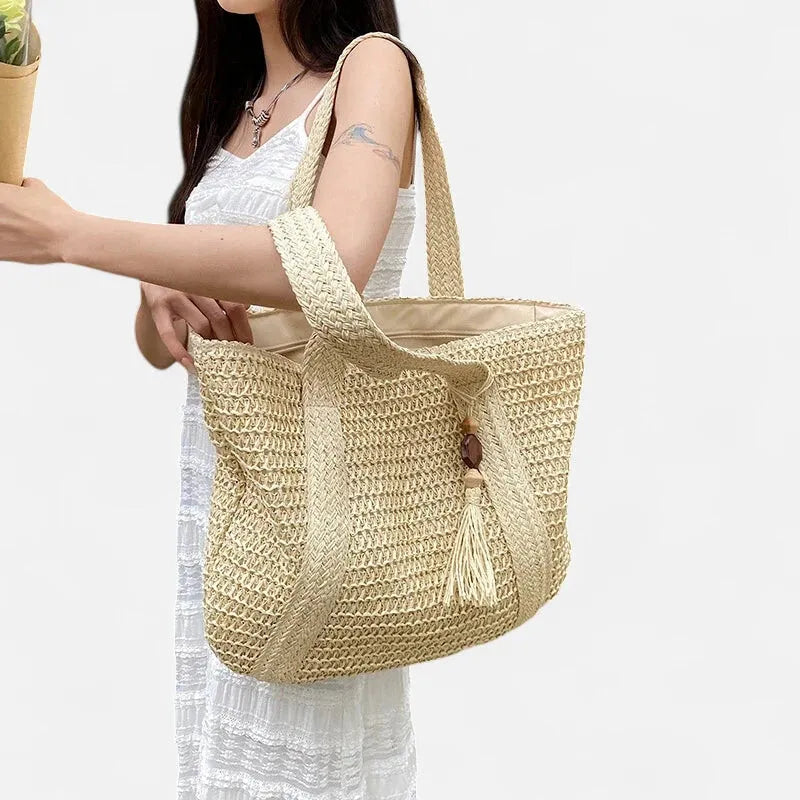 Naïma | Large Straw Tote with Pompom