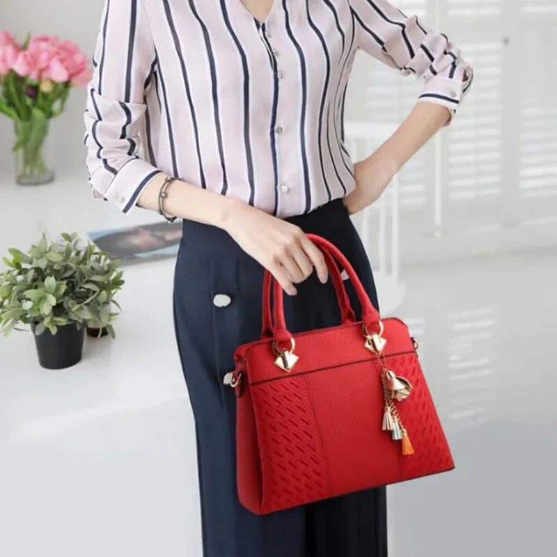 Morgane | Shoulder Bag with Gold Charm