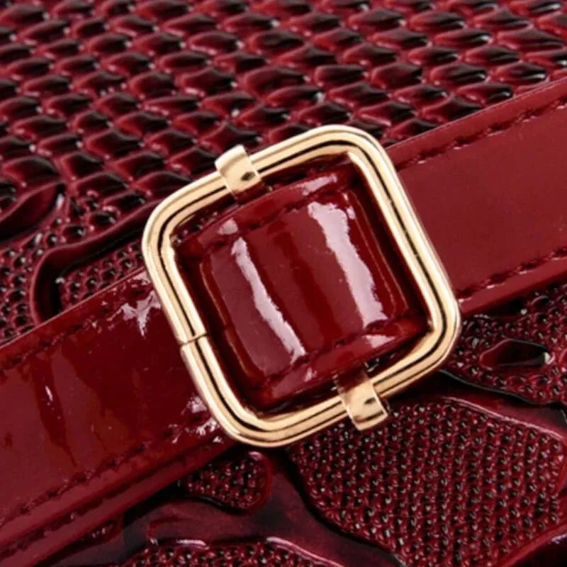 Clara | Shiny Textured Shoulder Bag