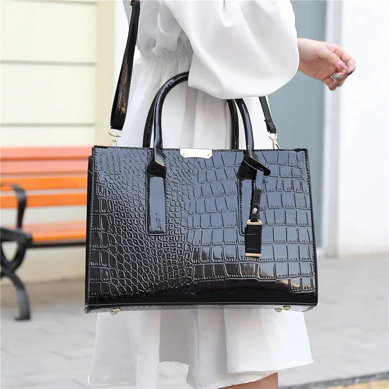 Isabelle | Croc-Effect Shoulder Bag
